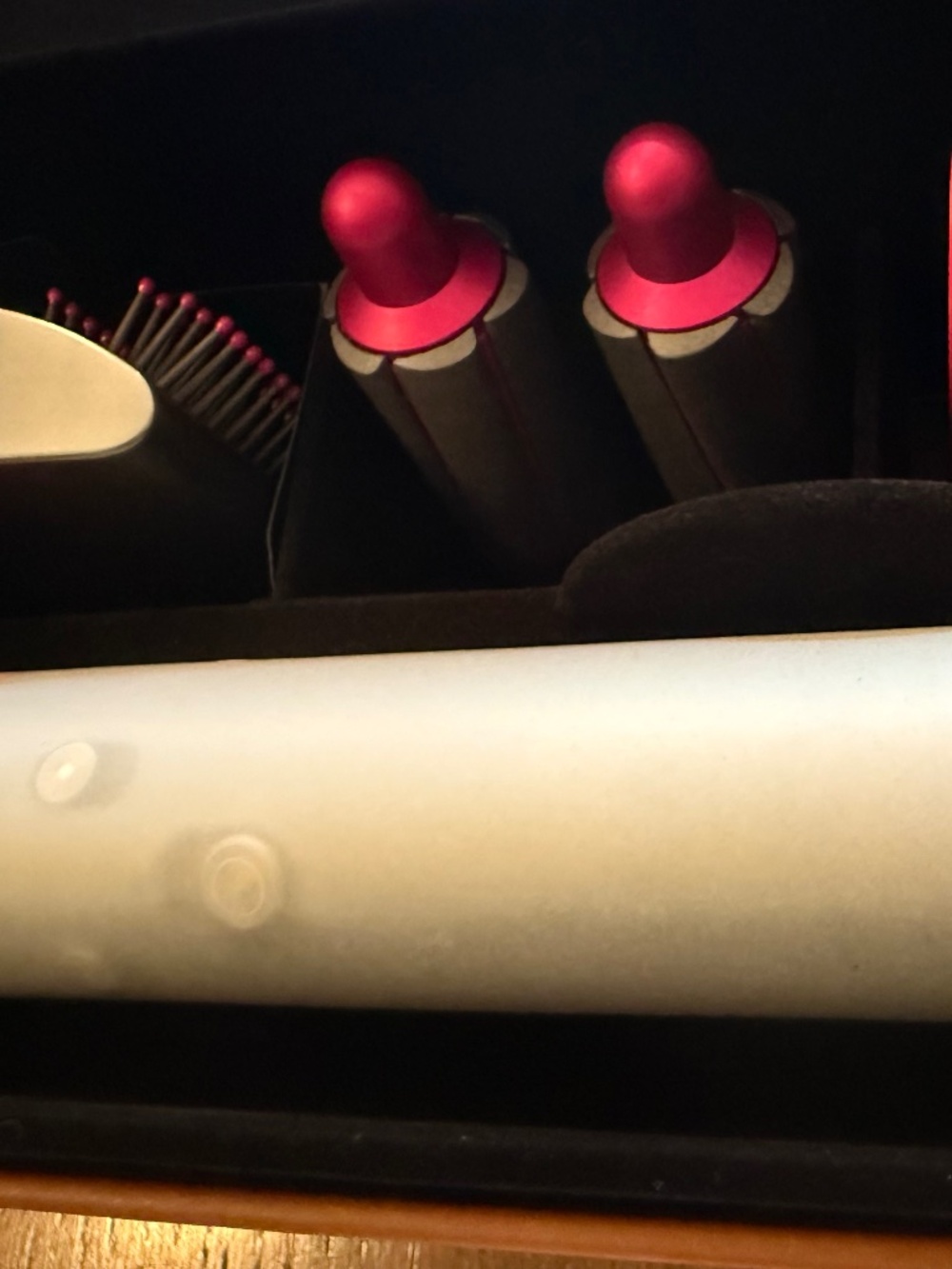 Dyson Airwrap Multi Styler Bundle in Fuschia/Nickel with case - Picture 6 of 14